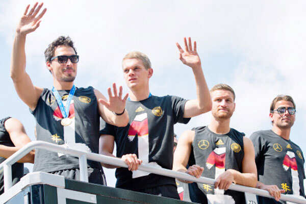 Photo - World Cup heroes return to rousing welcome
