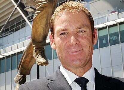 Shane Warne immortalised in bronze