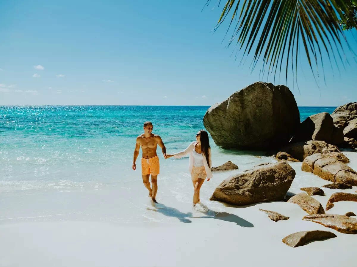 Couple in Seychelles Couple in Seychelles