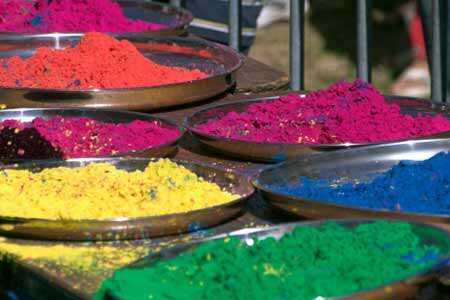 Expert skin care tips after Holi