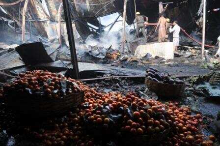 Fire at Kolkata market