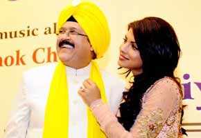 Priyanka Chopra's father is unwell!