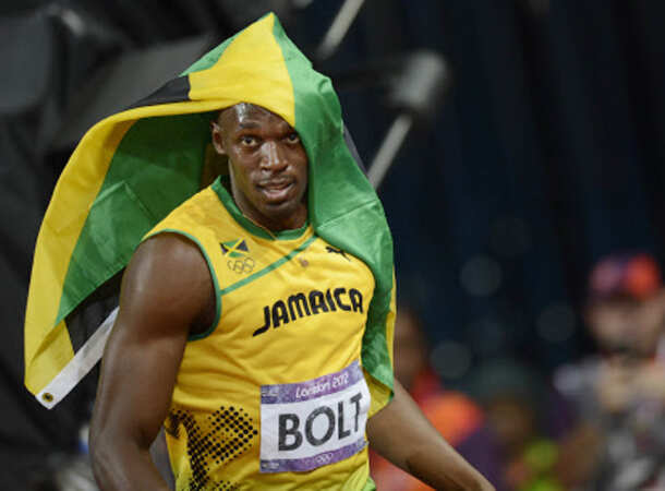 Bolt wins 200m gold in London Olympics