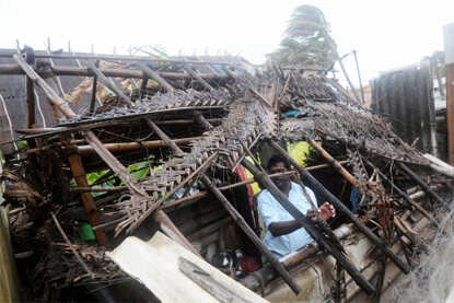 Cyclone Nilam hits TN, Andhra