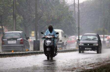 Rain, snowfall throws life out of gear