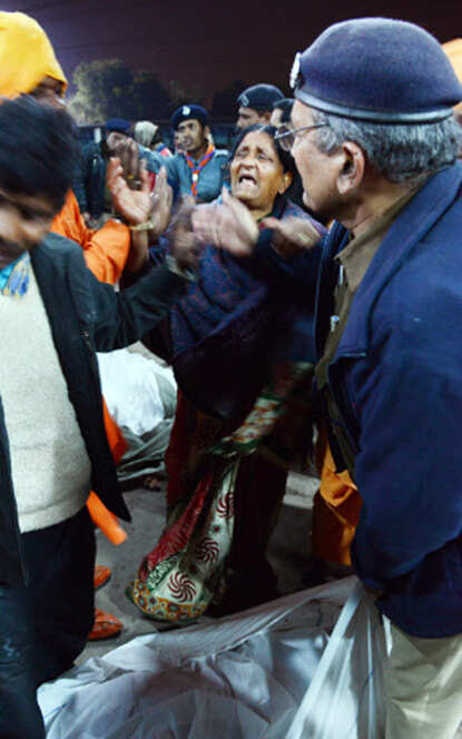 Stampede at Allahabad railway station