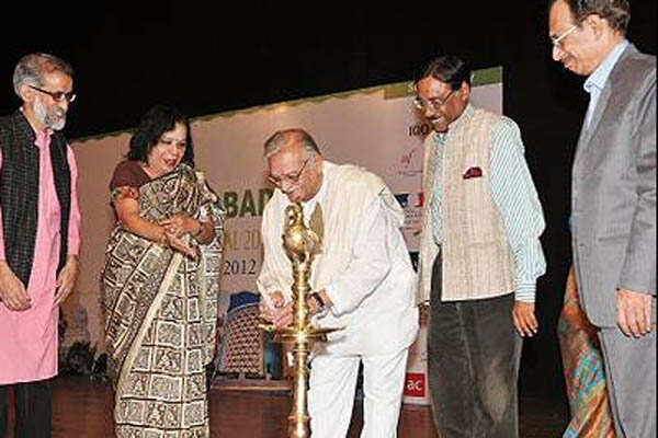 Gulzar @ Hyderabad Literary Festival 2012