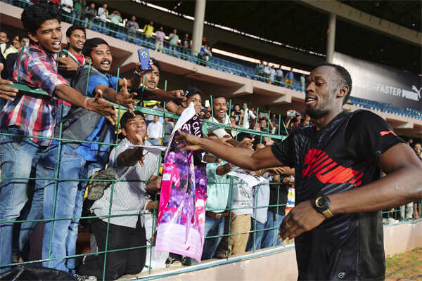 When Bolt beats Yuvraj in cricket