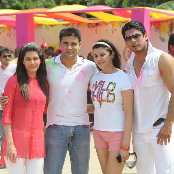 Vineet Jain's Zoom Holi Party
