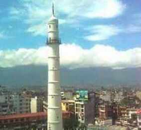 Historic tower collapses in
Kathmandu