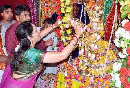 Live: Bollywood celebrates Janmashtami