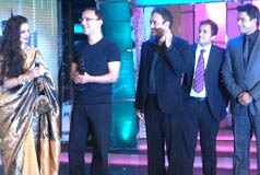 '3 Idiots' shines at Filmfare