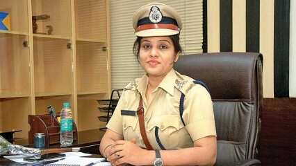 DIG Roopa
