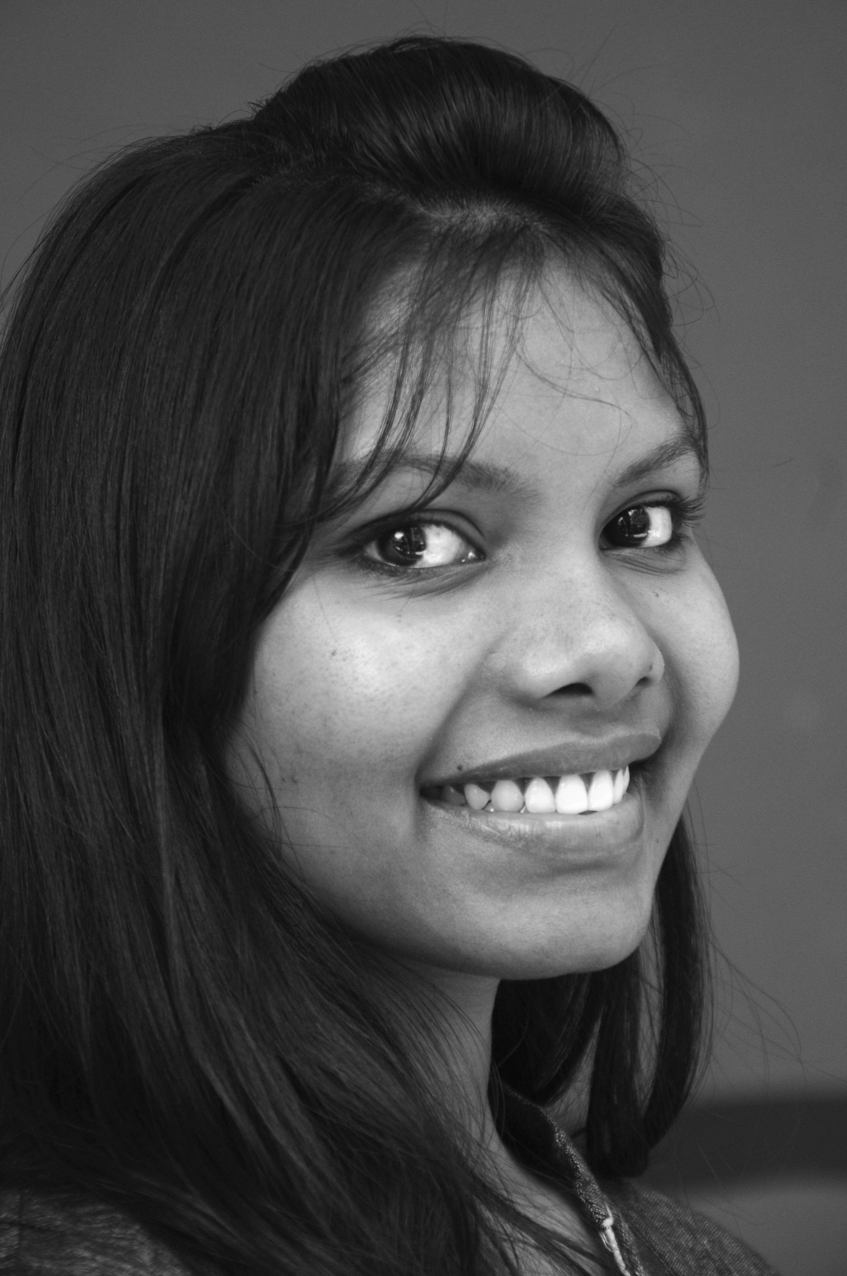 Roshni Vyam