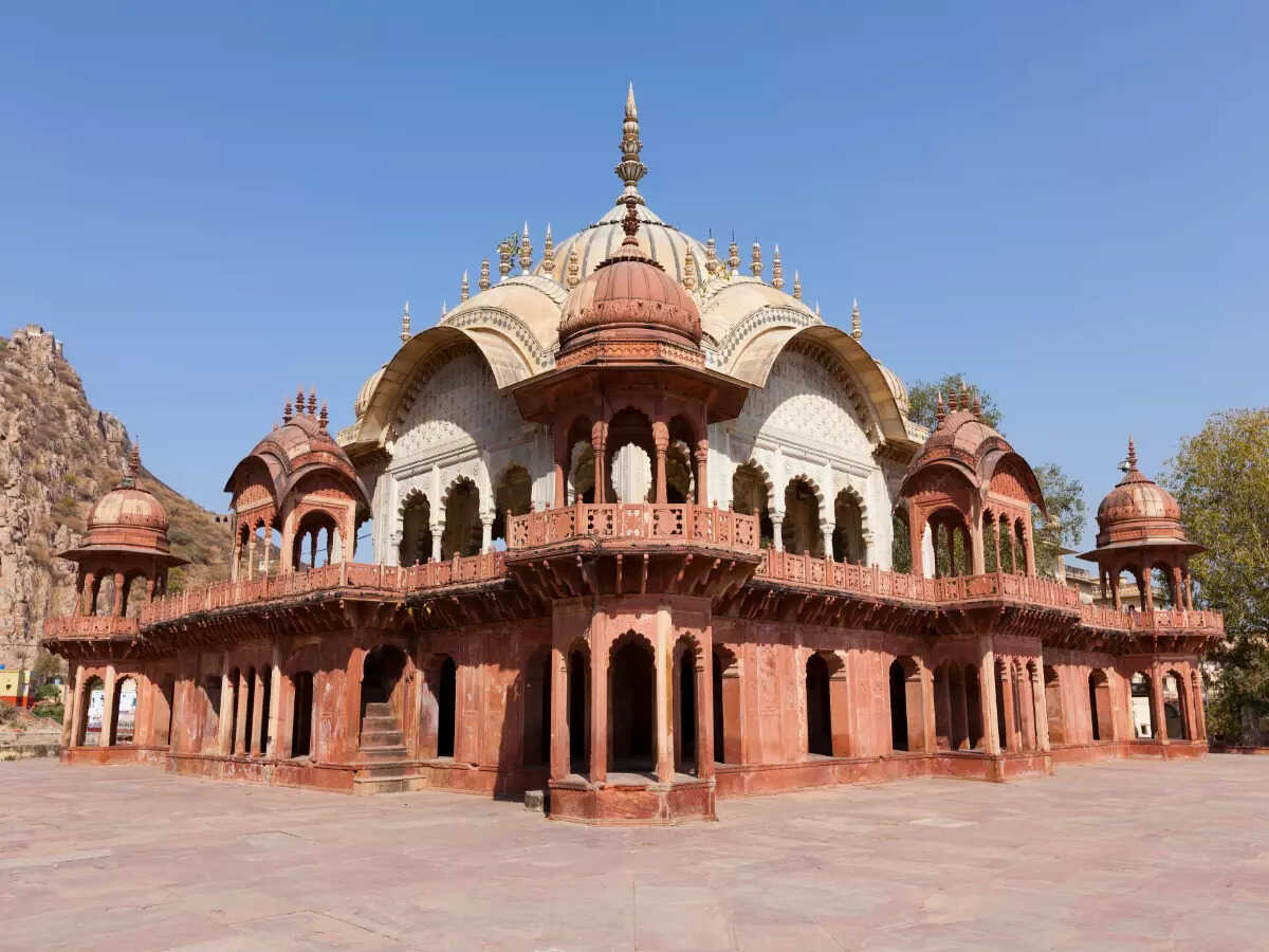 Alwar Alwar