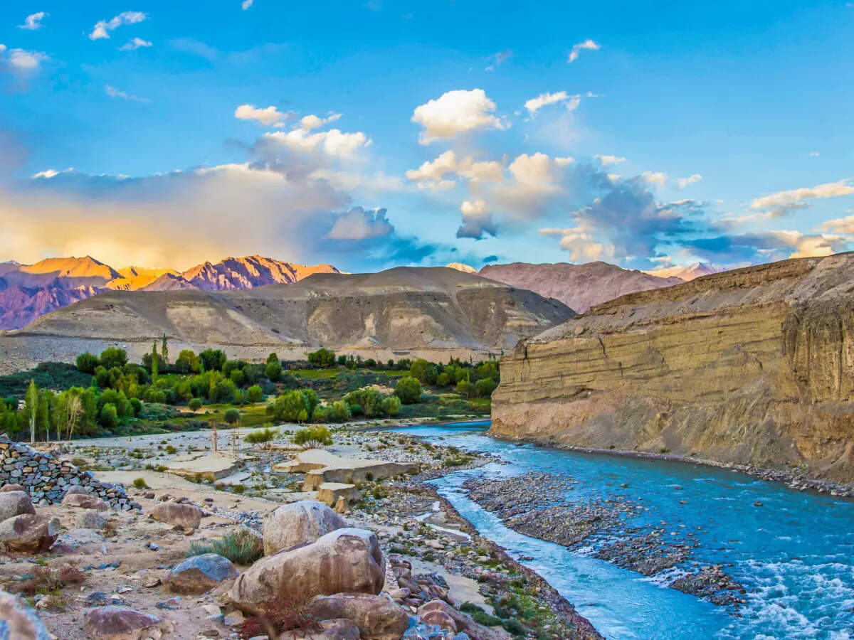 Indus River in Leh Indus River in Leh