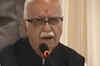 Advani lauds police for detection of bomb