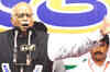 Cash-for-votes a bigger scam than 2G: Advani