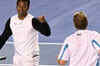 Aus Open: Paes-Dlouhy enter quarters