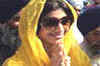 Shilpa prays for her team at Golden Temple
