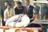 Obama pays tribute to Mahatma Gandhi
