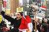 Egypt: Protesters defy curfew, pressure on Mubarak grows
