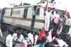 Telangana row: Protesters stop Godavari Express